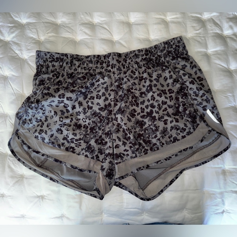 Athleta Mesh Racer Run Short
